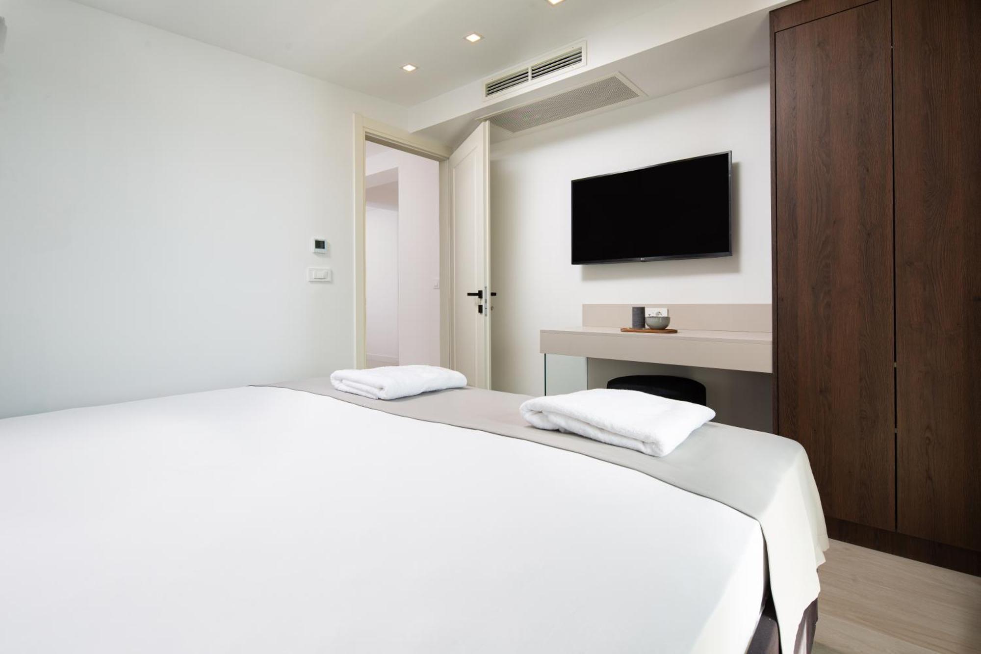Hadrie Luxury And Azimut Apartment