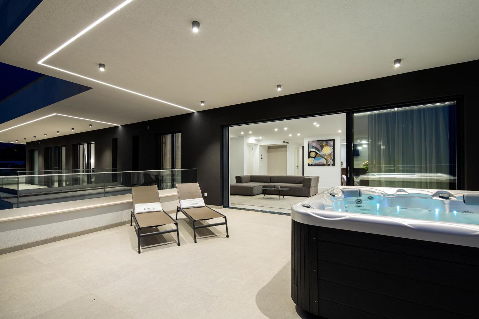 Hadrie Luxury And Azimut * Malinska