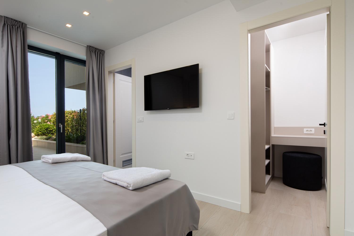 Hadrie Luxury And Azimut Apartment Malinska